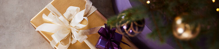 Weihnachtsbaum dekorieren